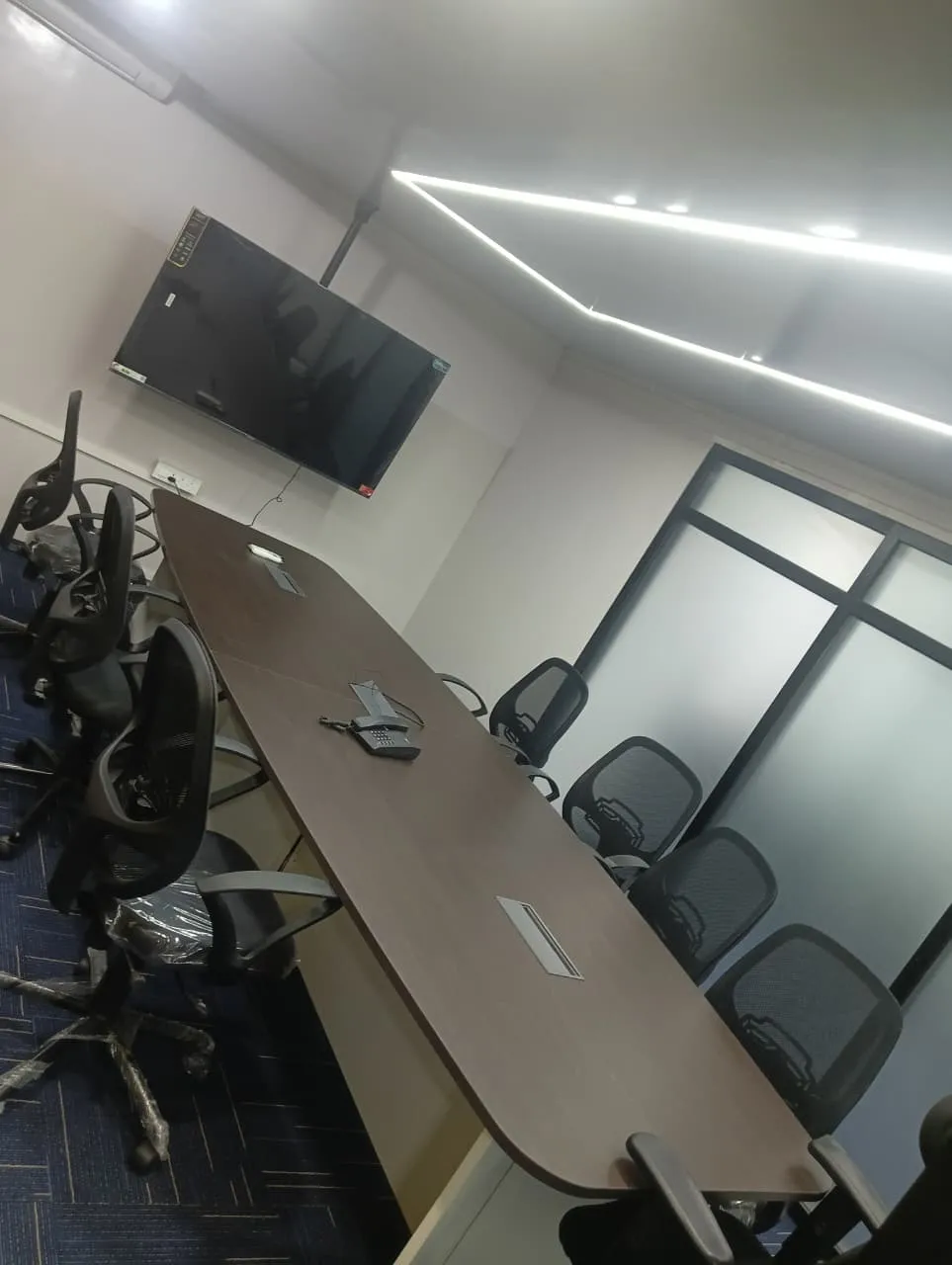 e8f16a16df548042c4856f91bb213220__eeoWGWVO